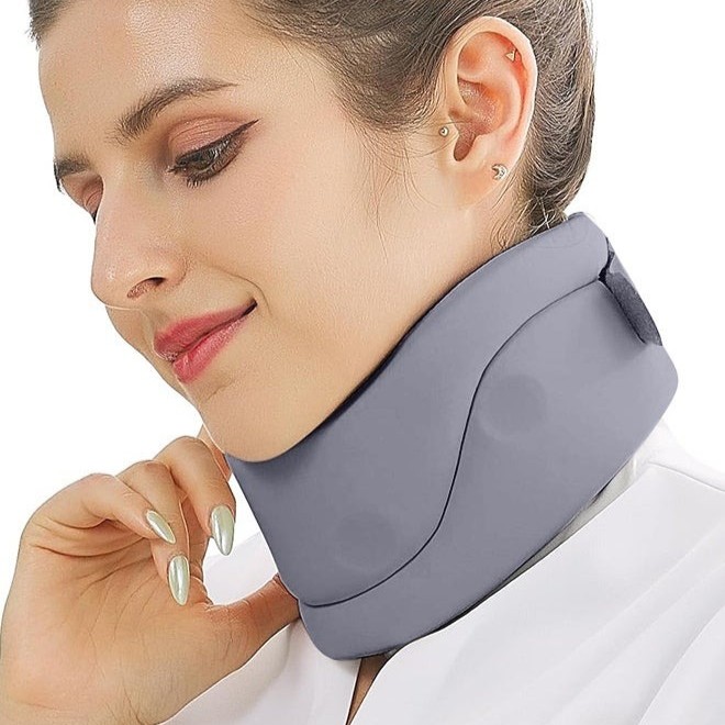 Neck Brace for Neck Pain and Support / Grey (14-17 Inch)